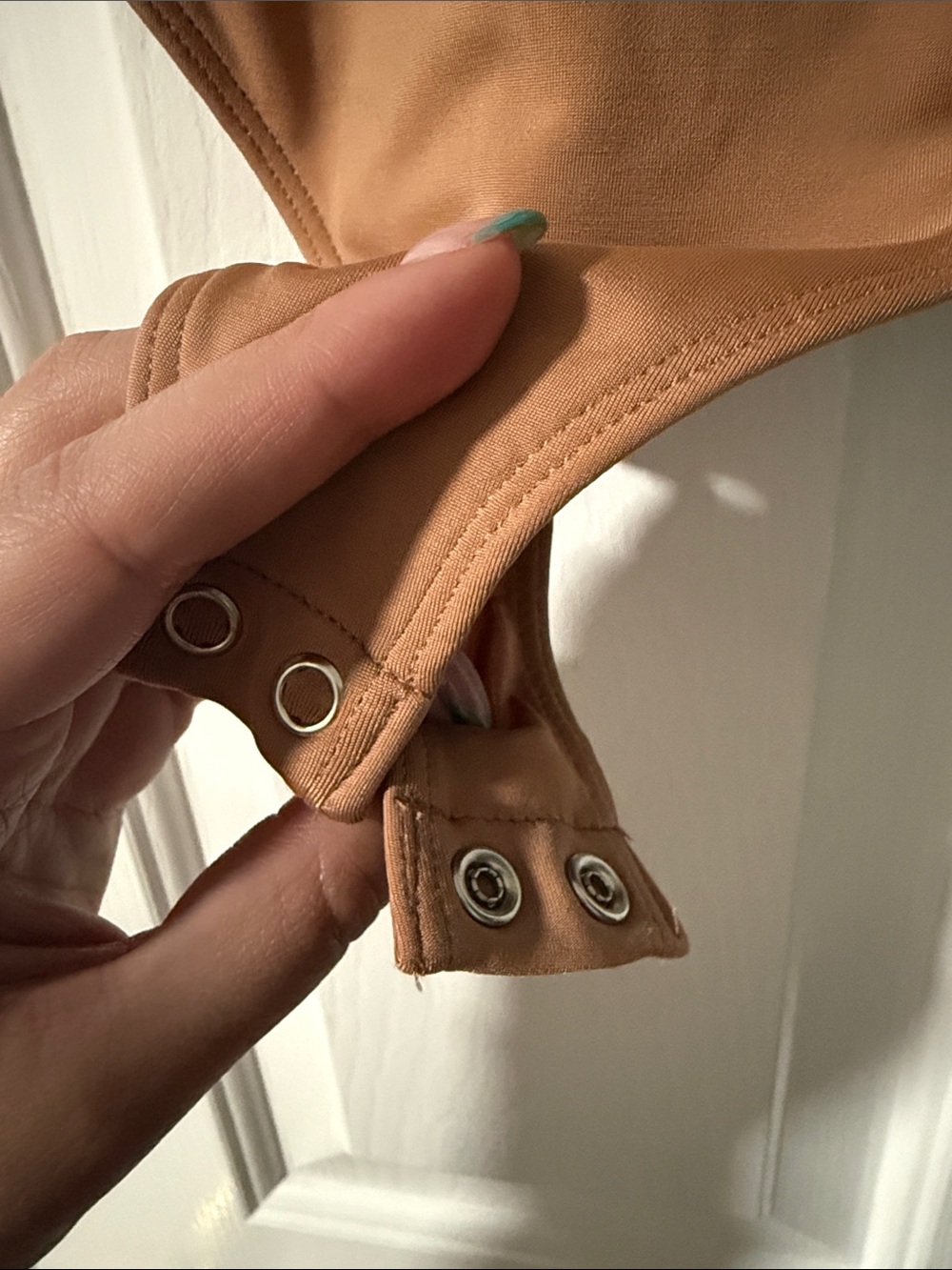 Express Rust Brown Sleeveless Bodysuit - Picture 3 of 4